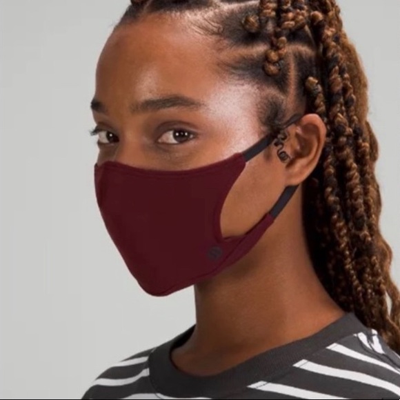 🍋Lululemon Ear Loop Face Mask, NWT - Picture 2 of 11